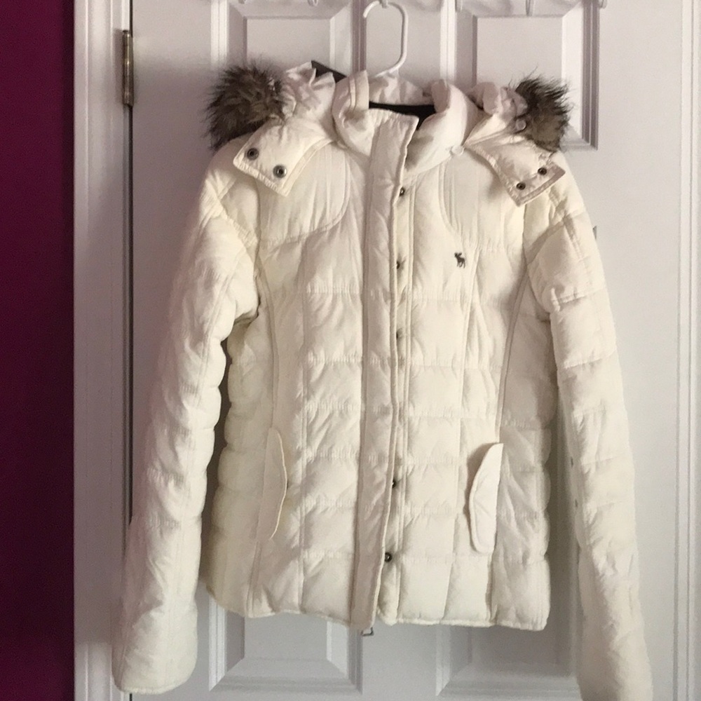 Winter coat in ivory